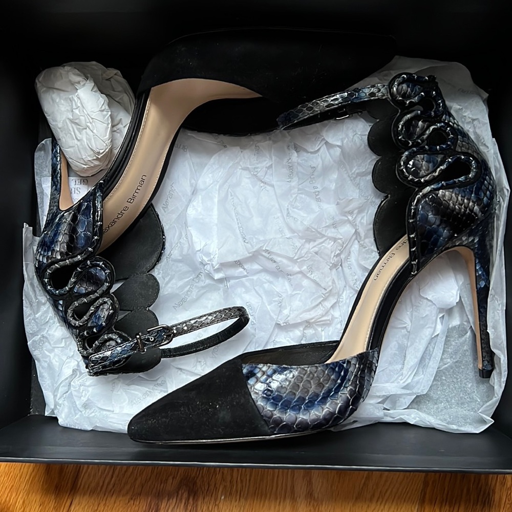 alexandre birman blue/ black snakeskin heels 7 1/2